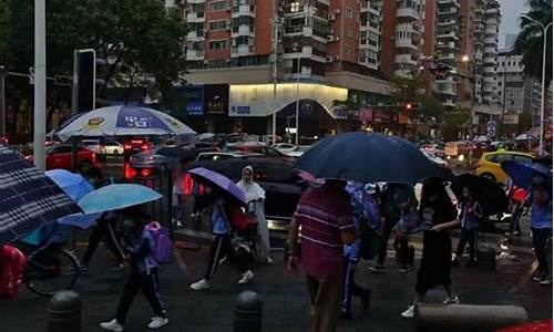 厦门天气暴雨预警_厦门天气降雨